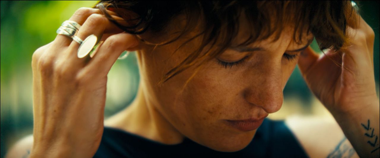 Sounds Of Paris : Bild Alex Lawther, Agathe Rousselle