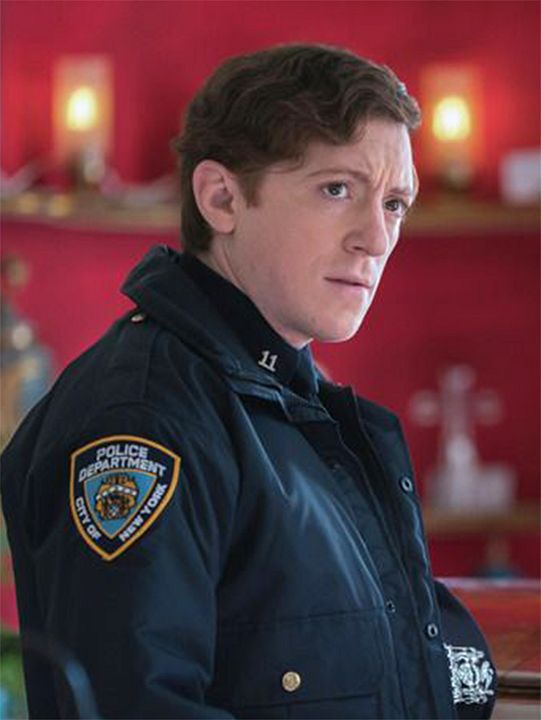 Kinoposter Ethan Slater