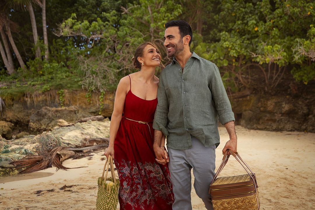 Office Romance : Bild Jennifer Lopez, Brett Goldstein (II)