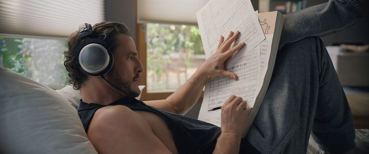 Behemoth! Stücke eines Lebens : Bild Pedro Pascal