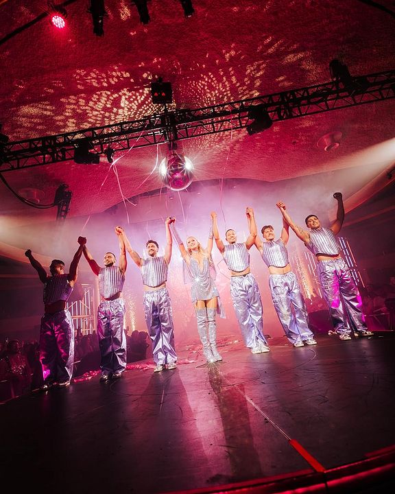 Infinite Icon: A Visual Memoir : Bild Paris Hilton