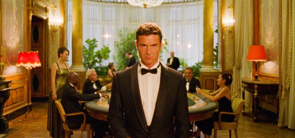 Reflection In A Dead Diamond : Bild Yannick Renier