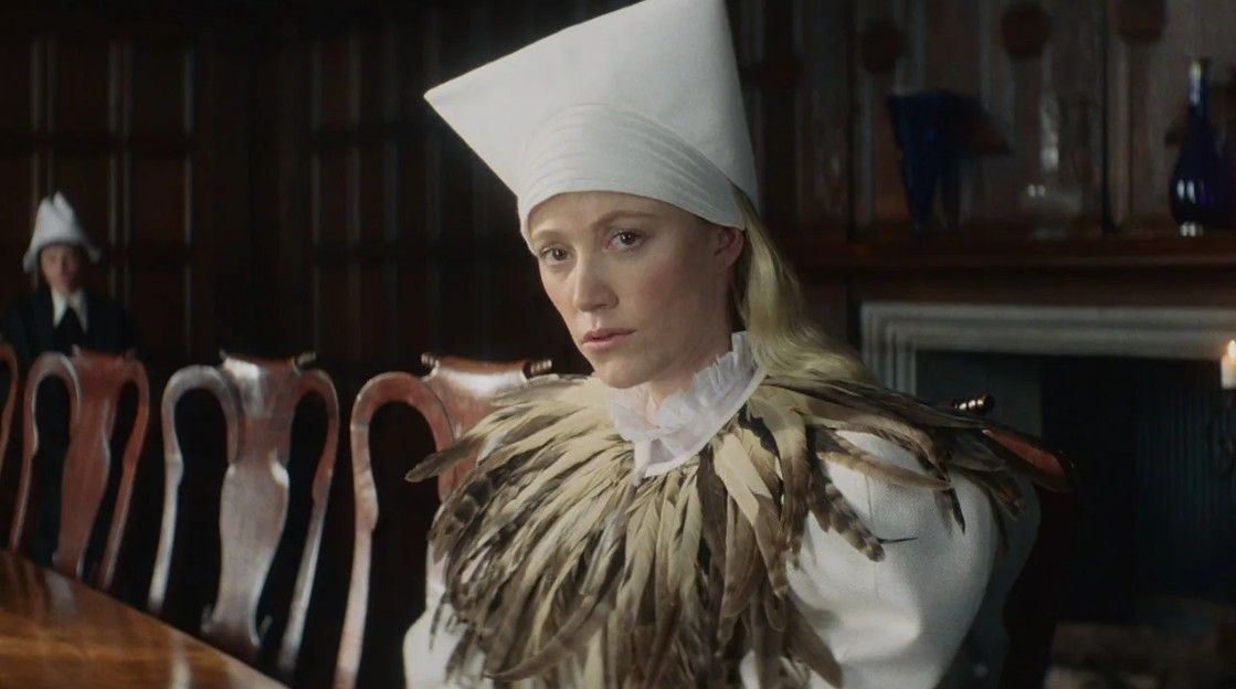 100 Nights Of Hero : Bild Maika Monroe