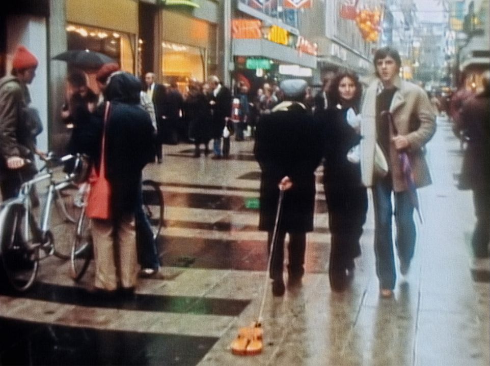 Nam June Paik: Moon Is The Oldest TV : Bild