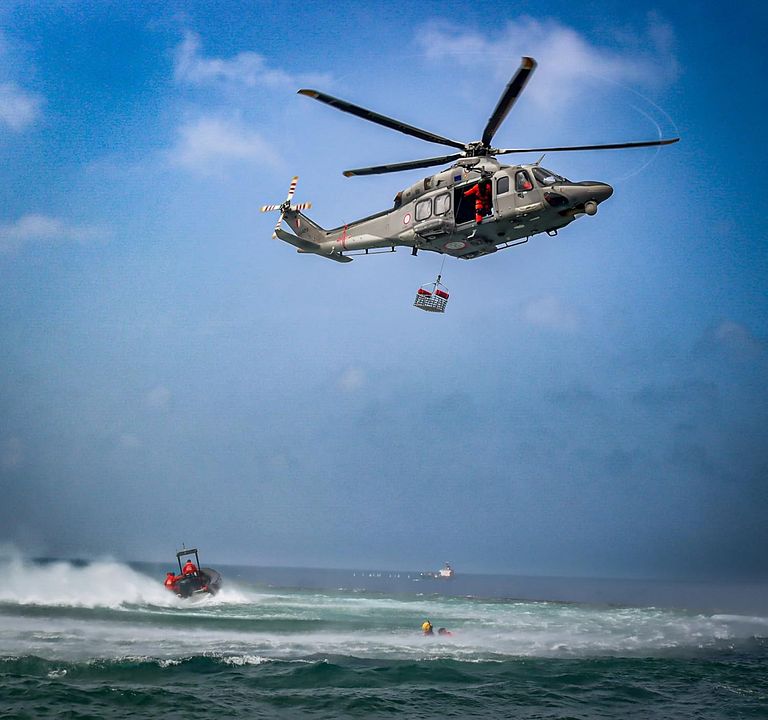 Not Without Hope : Bild