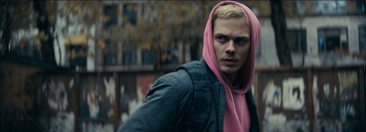 Locked : Bild Bill Skarsgård