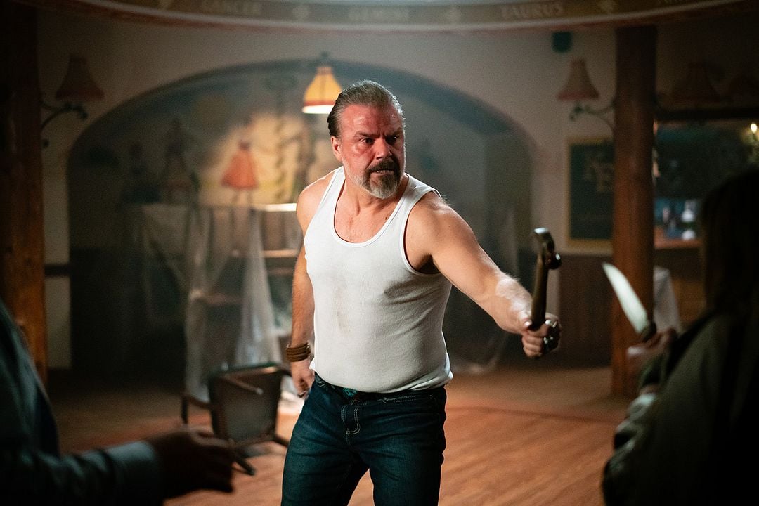 All Night Wrong : Bild Tyler Labine