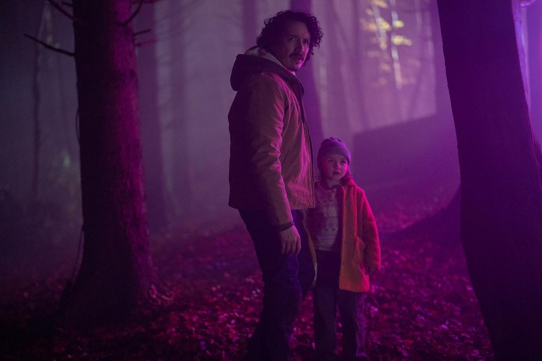 The Astronaut : Bild Gabriel Luna, Scarlett Holmes