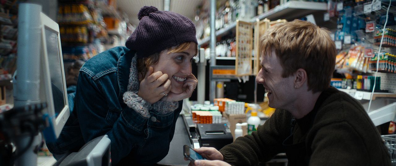 23 000 Leben : Bild Louis Hofmann, Mala Emde