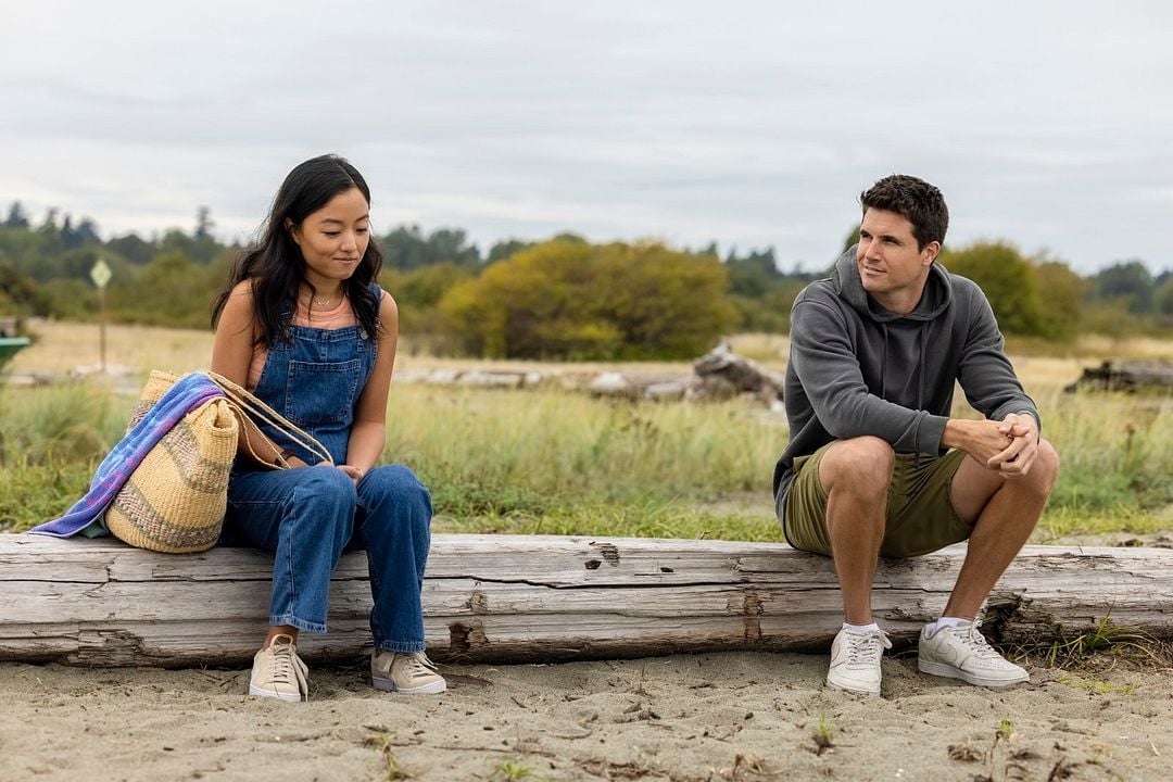 Mein Sommer mit dir : Bild Robbie Amell, Andrea Bang