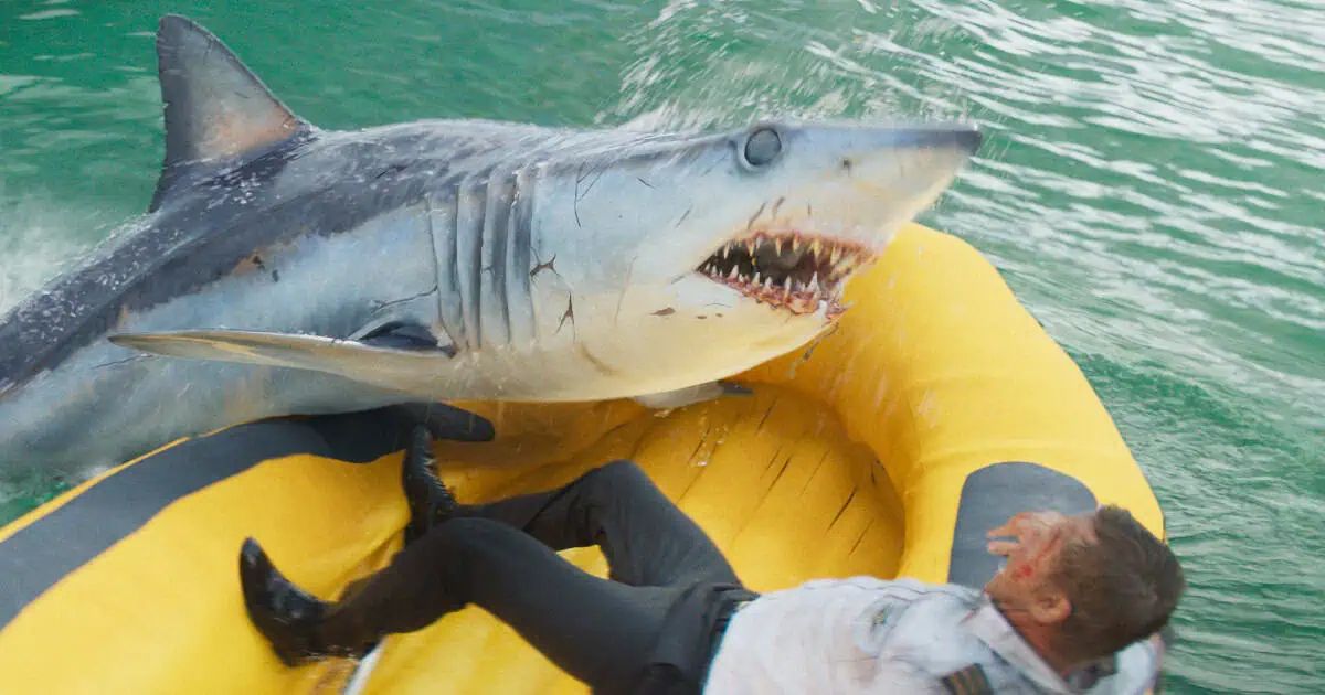 Deep Water: Umringt von Haien : Bild Aaron Eckhart