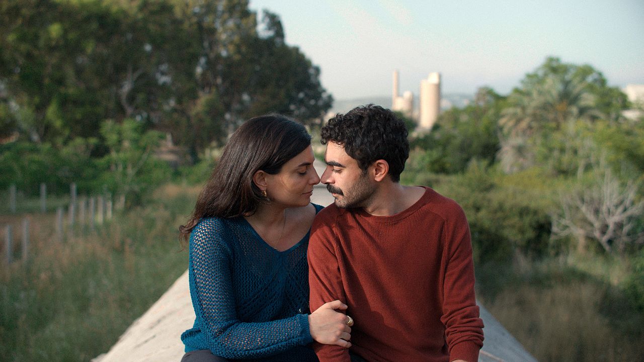 A Sad And Beautiful World : Bild Mounia Akl, Hassan Akil