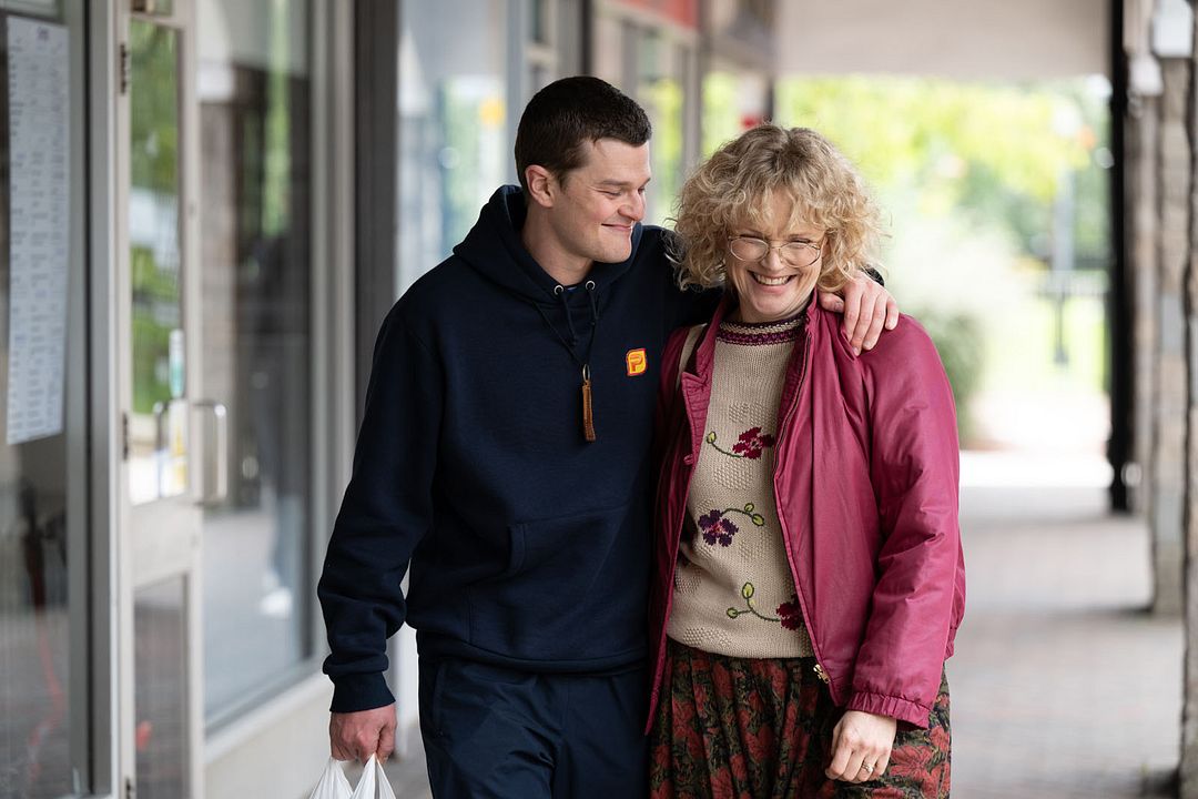 Verflucht Normal : Bild Maxine Peake, Robert Aramayo