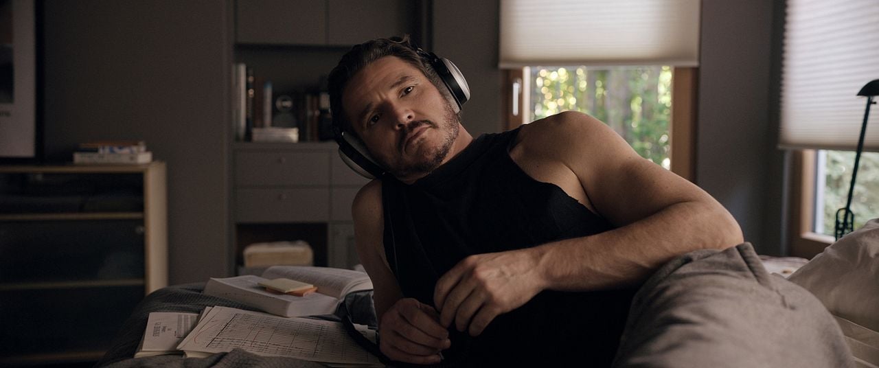 Behemoth! Stücke eines Lebens : Bild Pedro Pascal