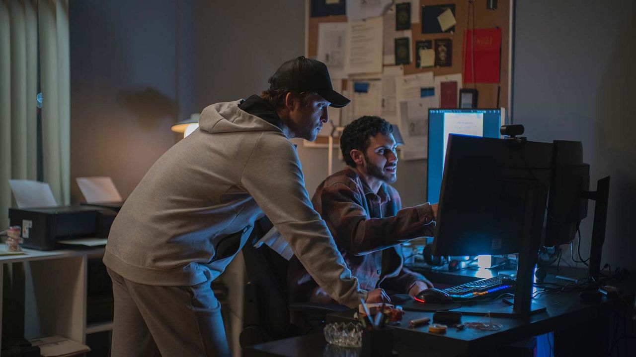 Follow : Bild Diego Boneta, Alejandro Speitzer