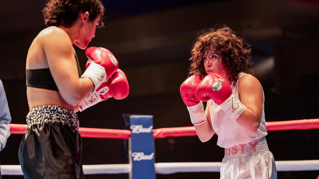 That's Why The Lady Is A Champ : Bild Sydney Sweeney, Katy O'Brian