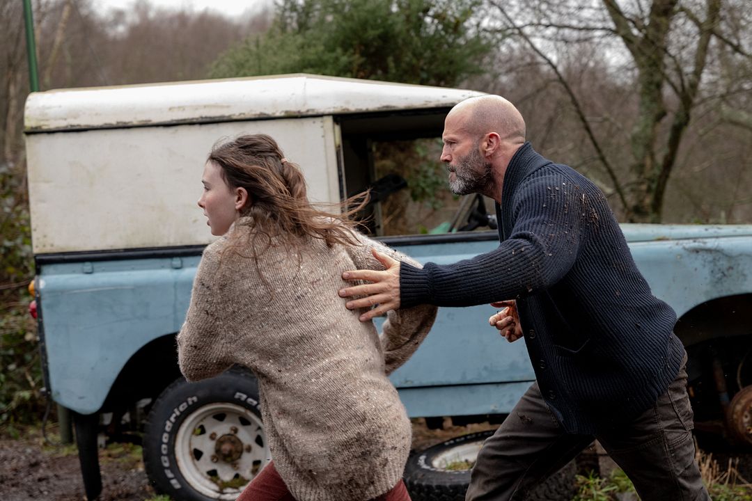 Shelter : Bild Jason Statham, Bodhi Rae Breathnach