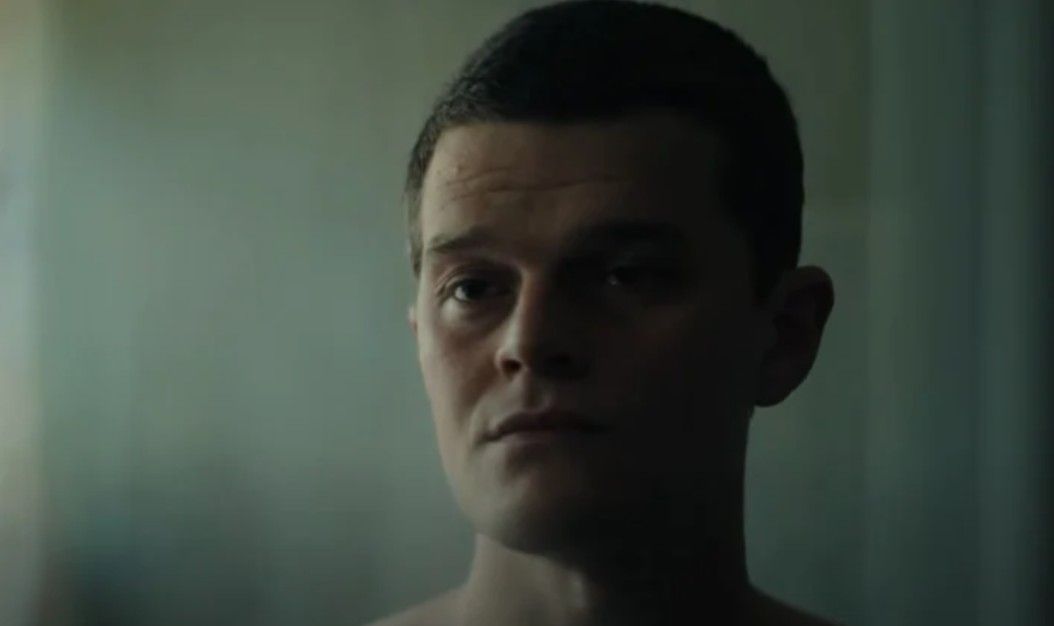 Verflucht Normal : Bild Robert Aramayo