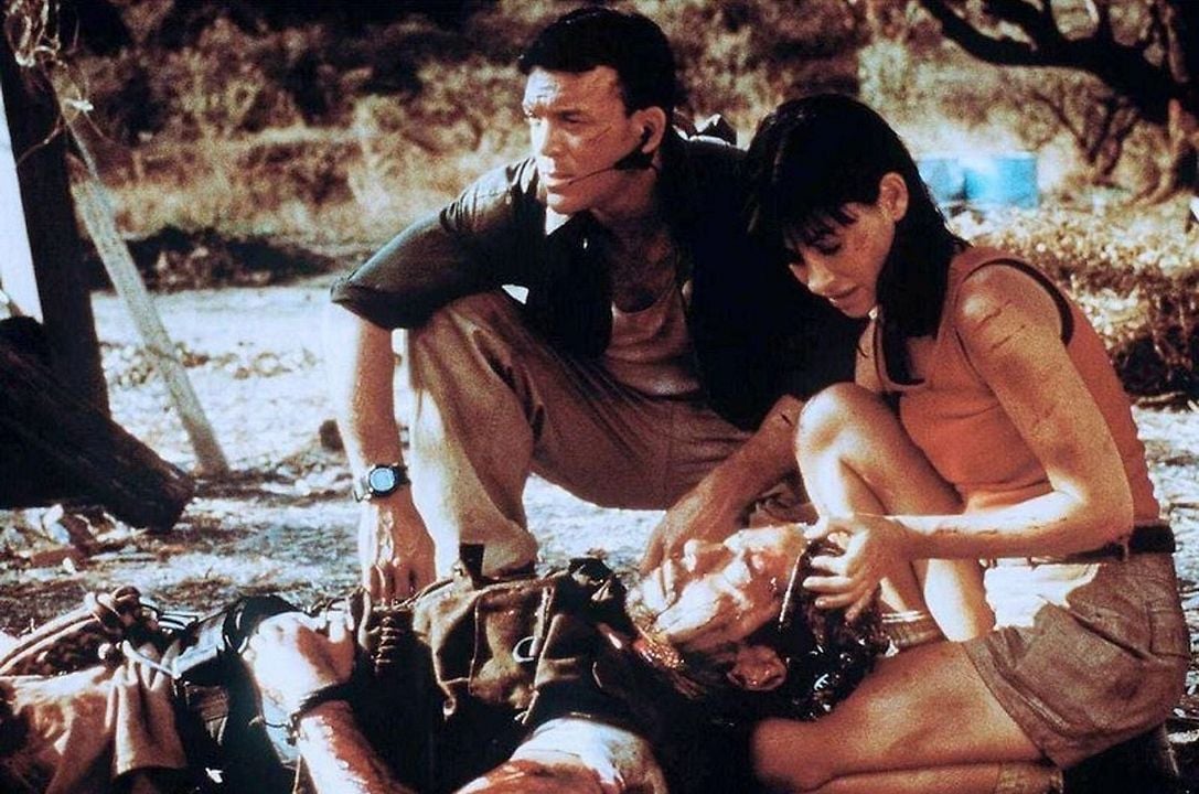 Primal Force - Insel der Killer Affen : Bild Roxana Zal, Mark Kiely