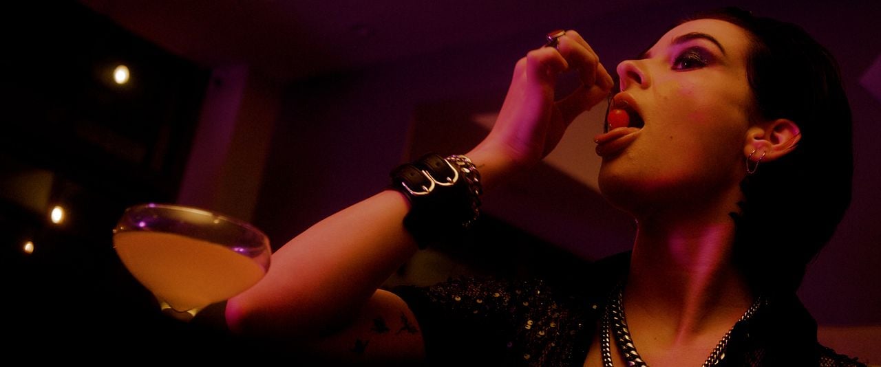 Iconic - Dem Wahnsinn verfallen : Bild