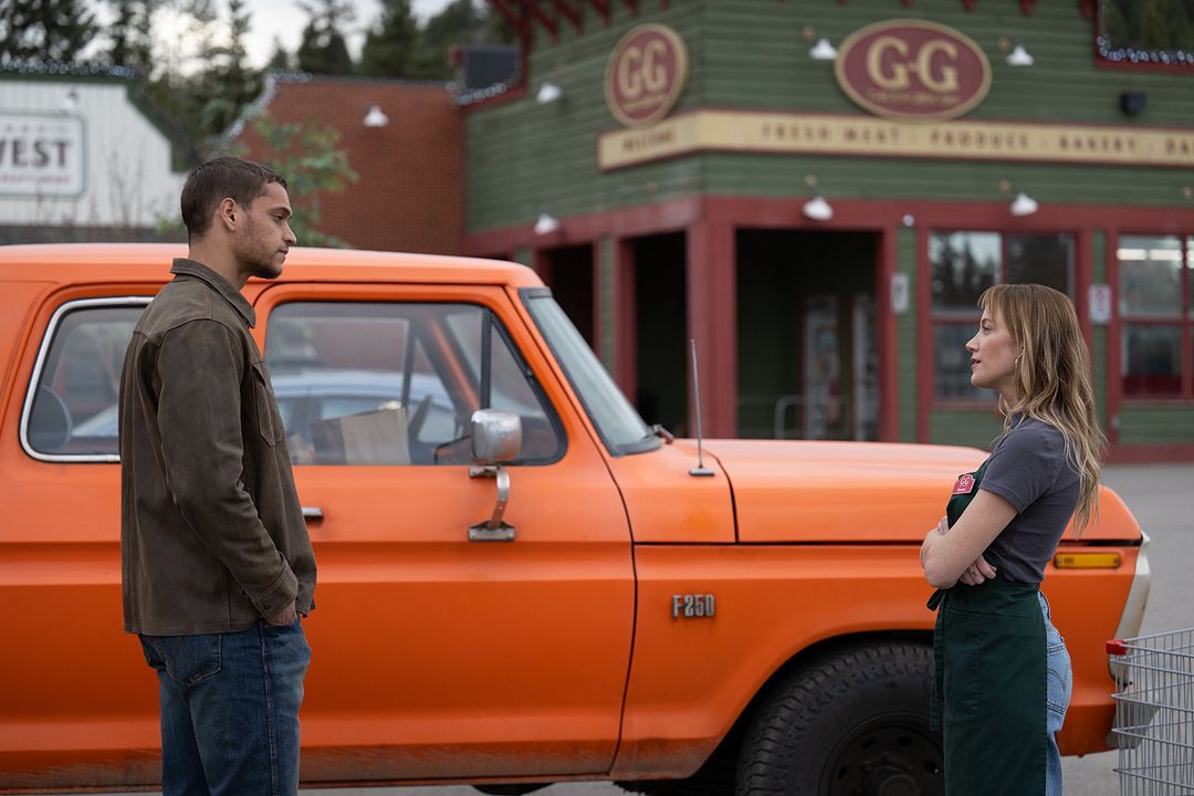 Für immer ein Teil von dir - Reminders Of Him : Bild Maika Monroe, Tyriq Withers