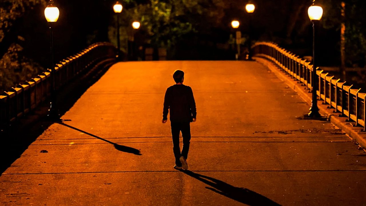 Brave The Dark : Bild