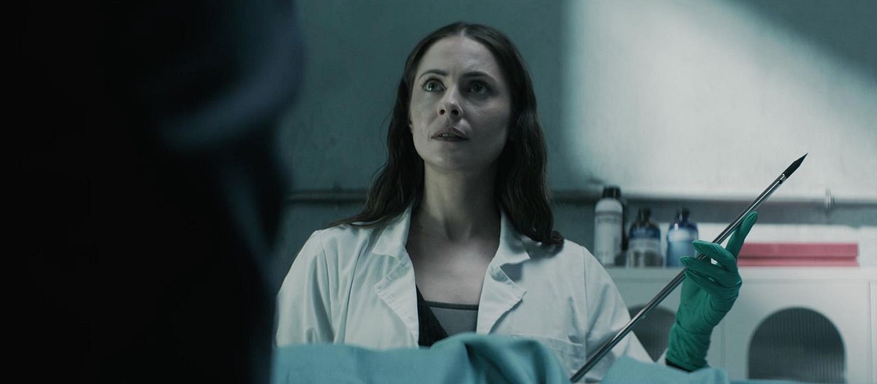 The Mortuary Assistant : Bild Willa Holland