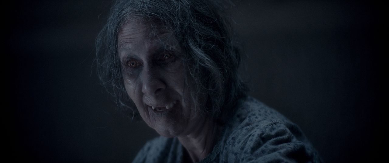 Evil Dead Burn : Bild Maude Davey