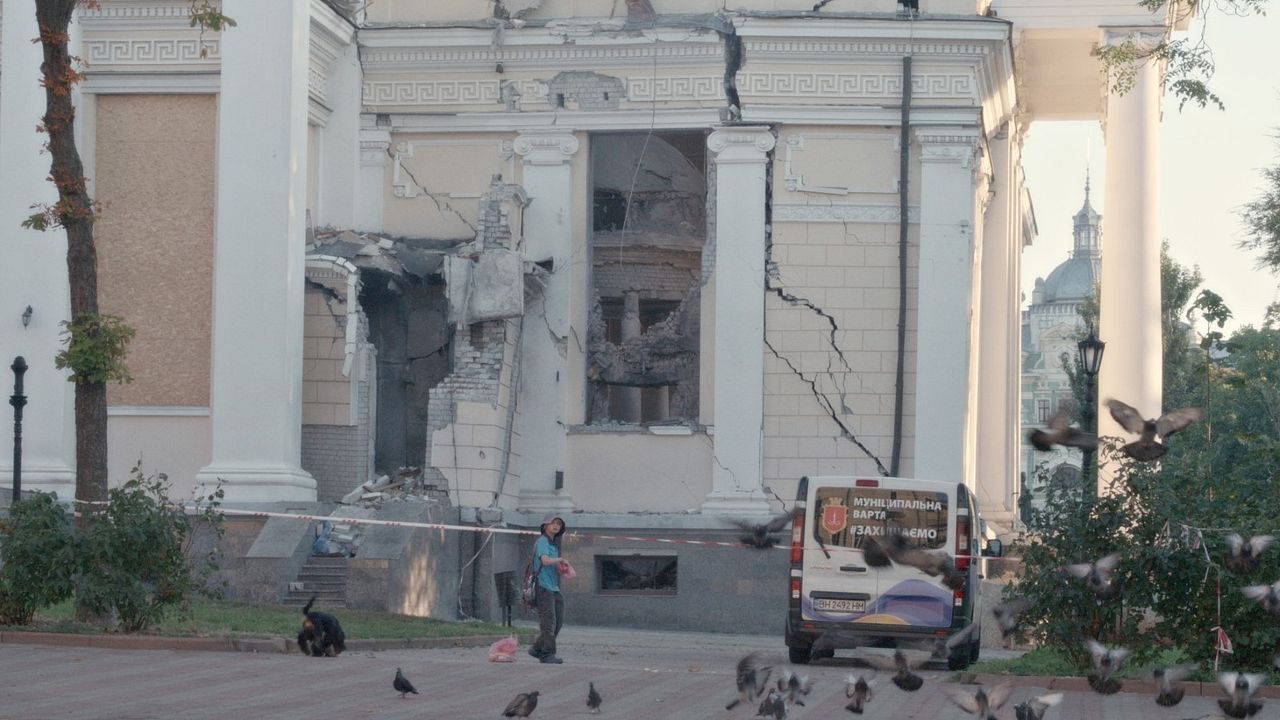 When Lightning Flashes Over The Sea : Bild