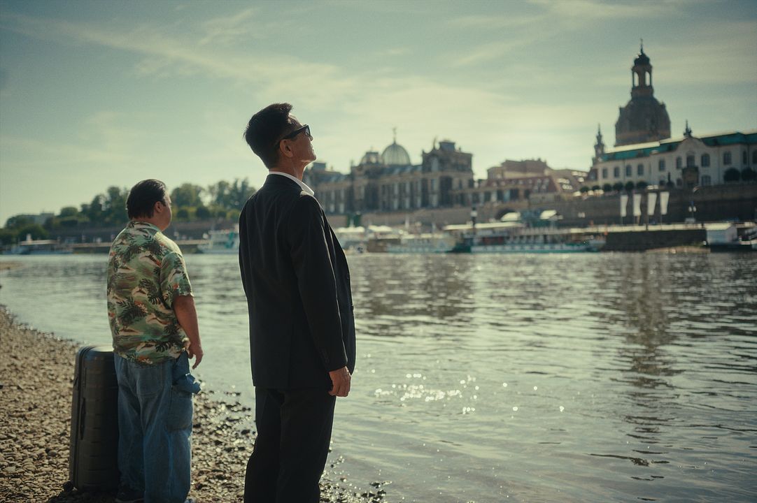 Der Frosch und das Wasser : Bild Kanji Tsuda, Aladdin Detlefsen