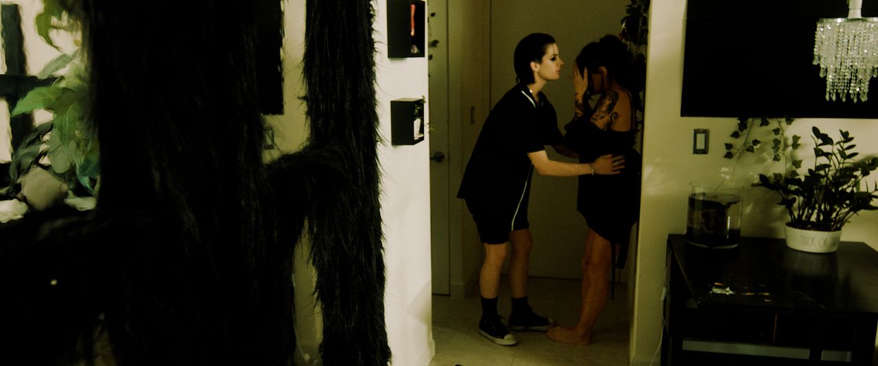 Iconic - Dem Wahnsinn verfallen : Bild