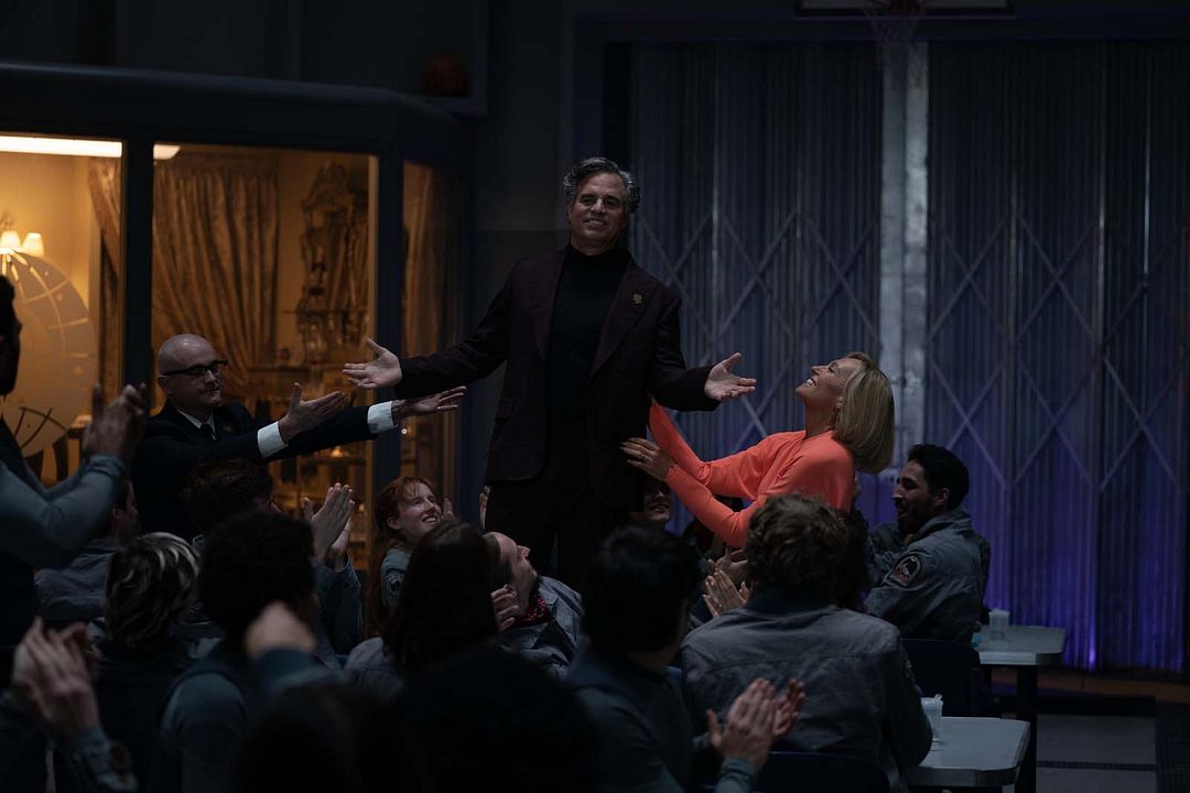 Mickey 17 : Bild Mark Ruffalo, Toni Collette