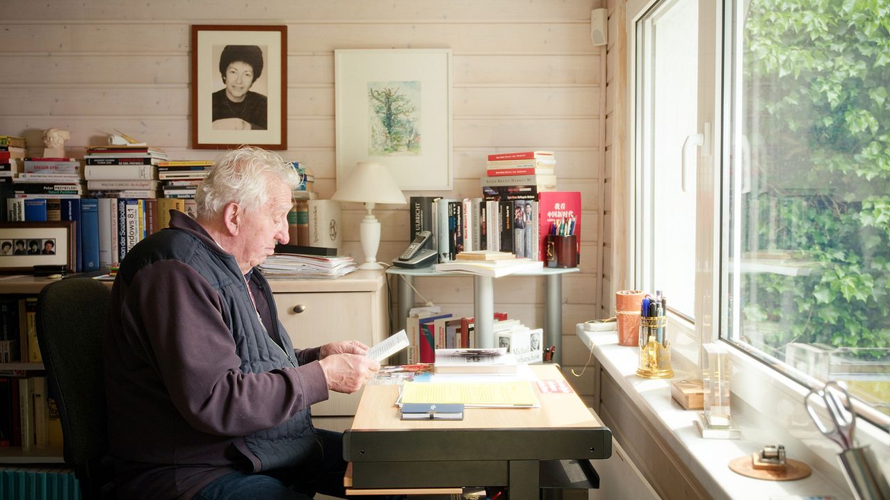 Kommunist : Bild Egon Krenz