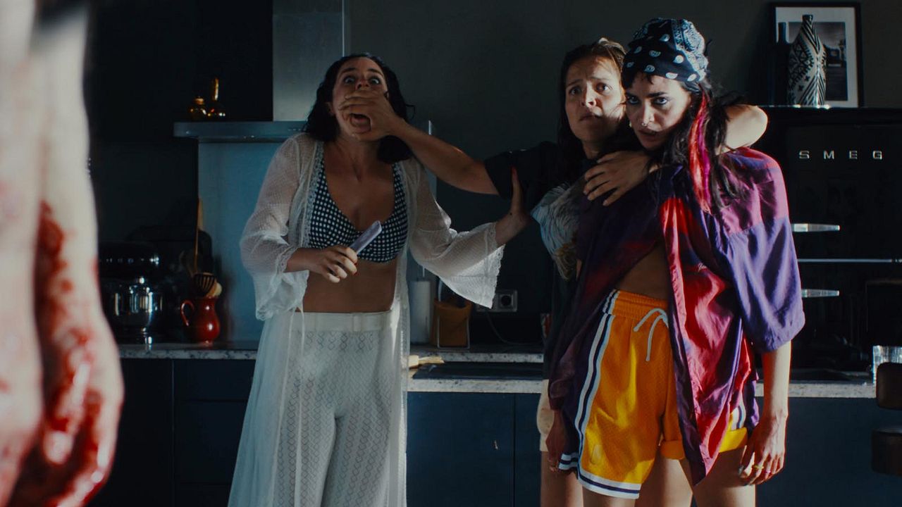 Balconettes : Bild Noémie Merlant, Souheila Yacoub, Sanda Codreanu