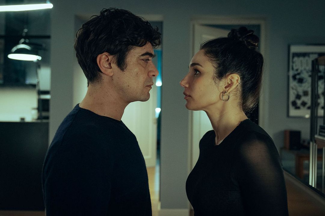 Close To Me : Bild Mariela Garriga, Riccardo Scamarcio