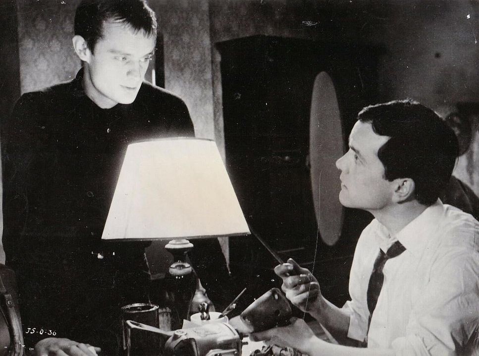 Verrufene Straße : Bild David McCallum, Kenneth Cope