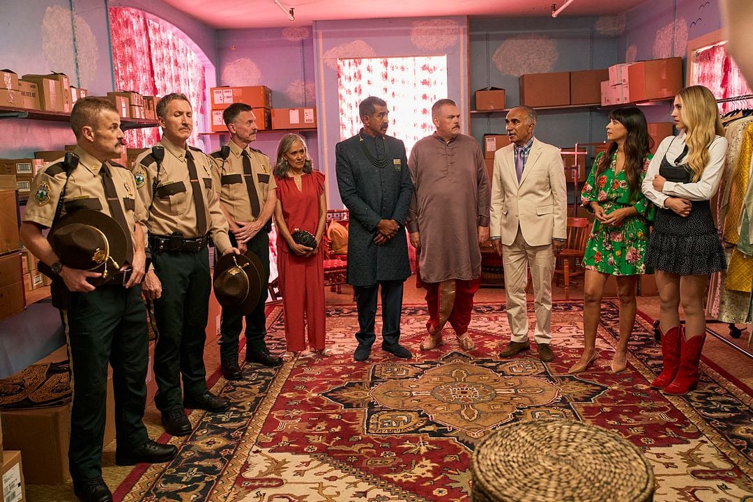 Super Troopers 3 : Bild Iqbal Theba, Sakina Jaffrey, Jay Chandrasekhar, Erik Stolhanske, Steve Lemme, Lisa Gilroy, Hannah Simone, Paul Soter, Kevin Heffernan