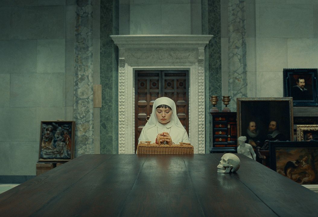 Der Phönizische Meisterstreich  : Bild Mia Threapleton