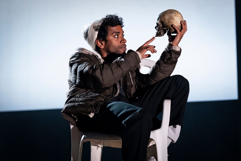 National Theatre Live: Hamlet : Bild Hiran Abeysekera