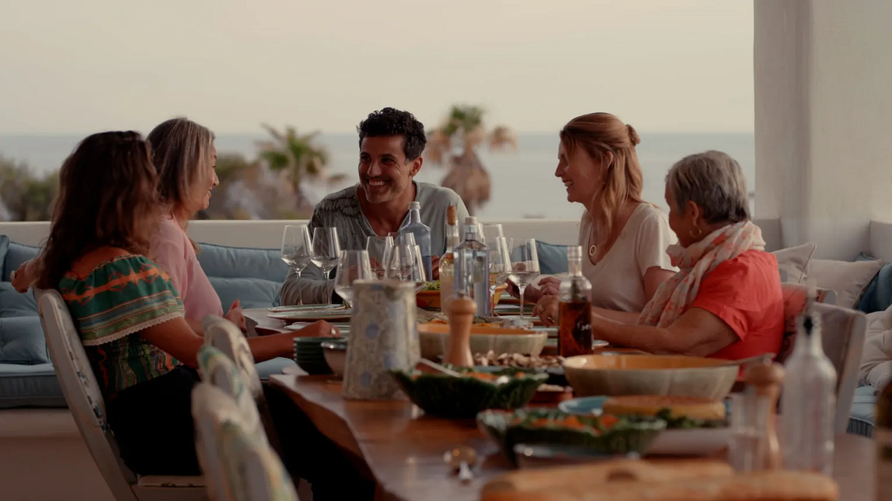 Sonne, Rosé und ein Hauch von Liebe - A Toast To Love : Bild