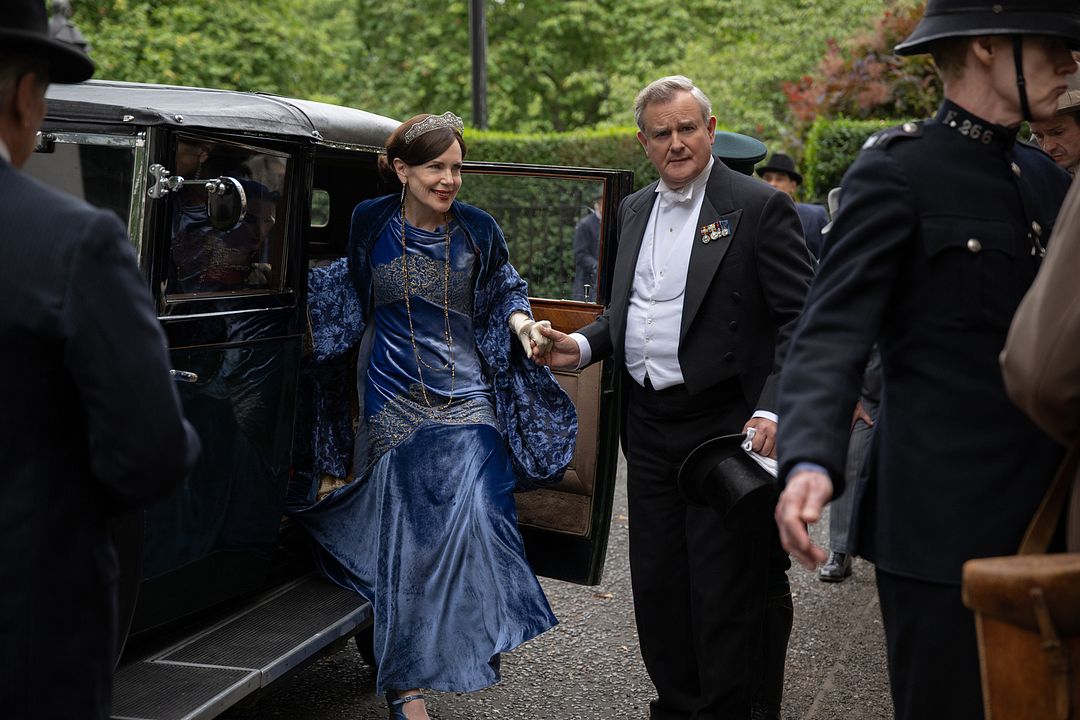 Hamnet : Bild Hugh Bonneville, Elizabeth McGovern