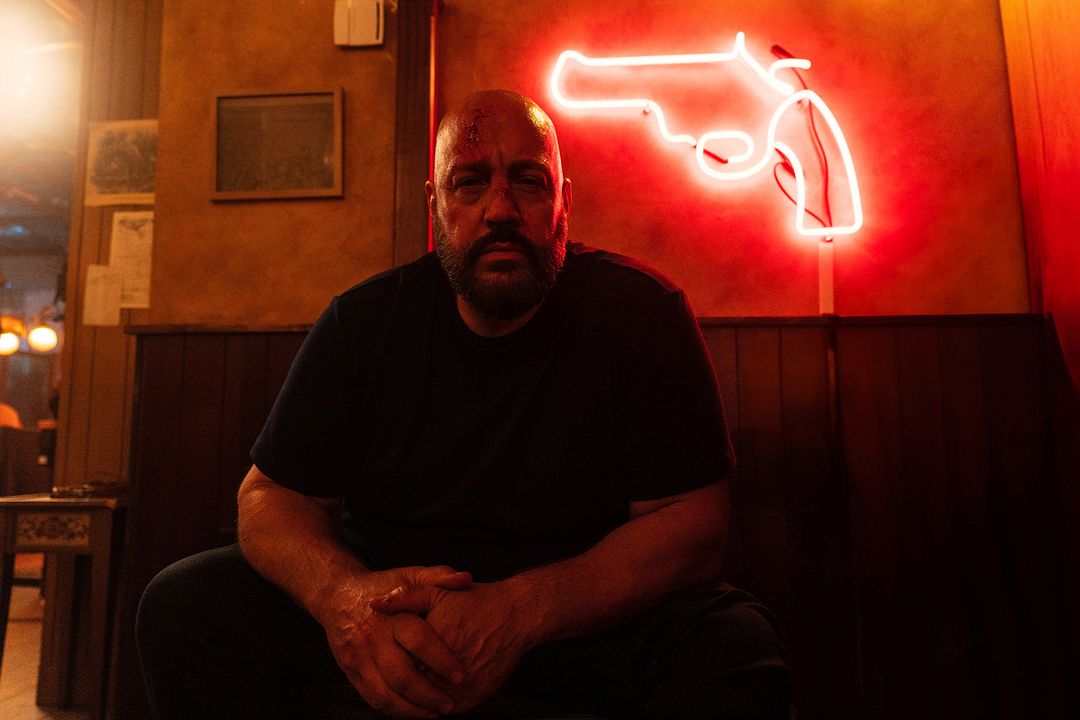 Guns Up : Bild Kevin James