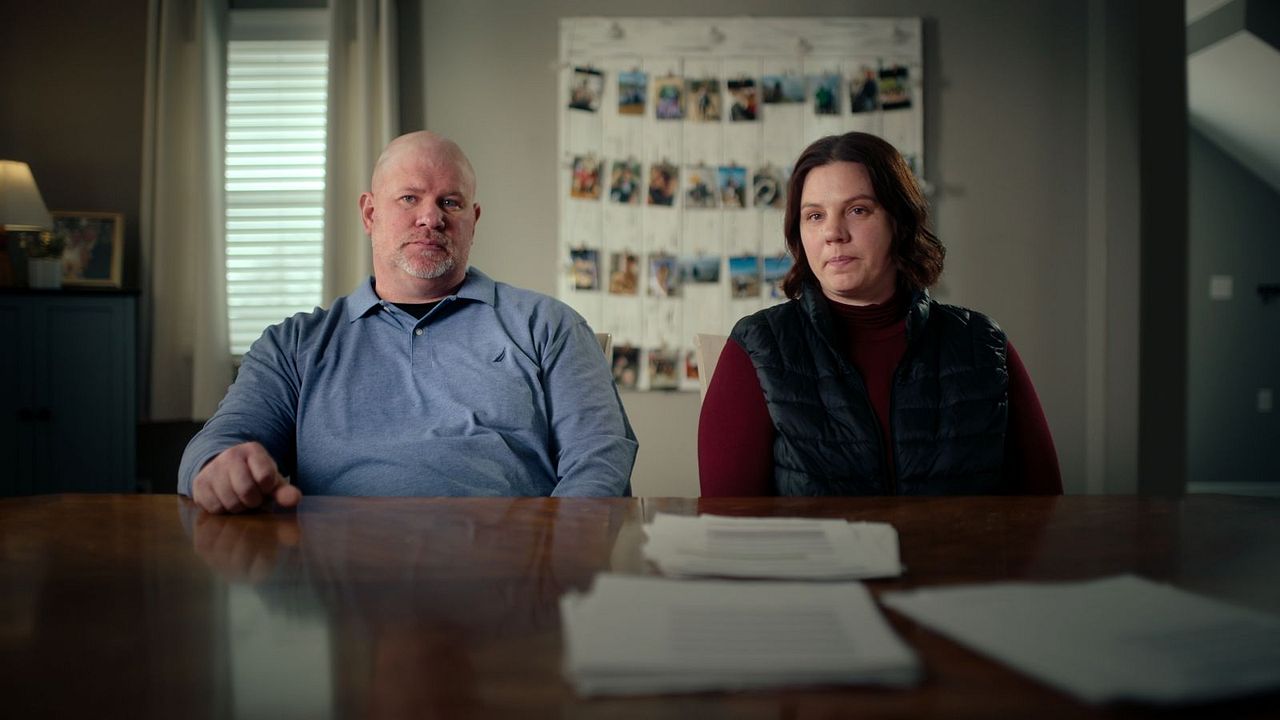 Unbekannte Nummer: Der Highschool Catfish : Bild