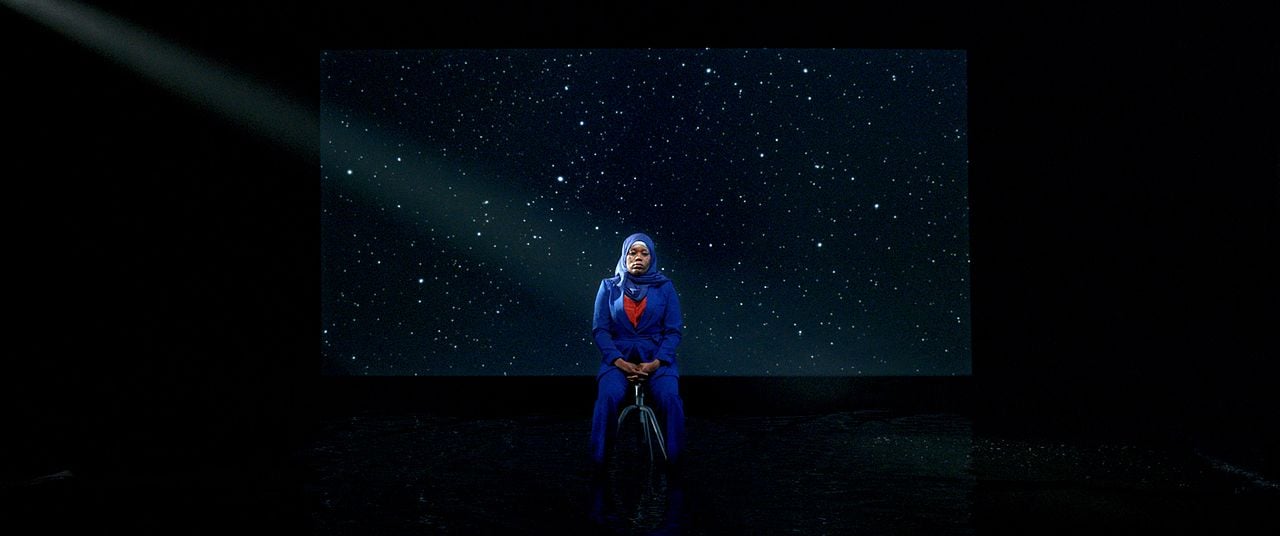 Where The Waves Took Her : Bild Jeanine Tchokotte