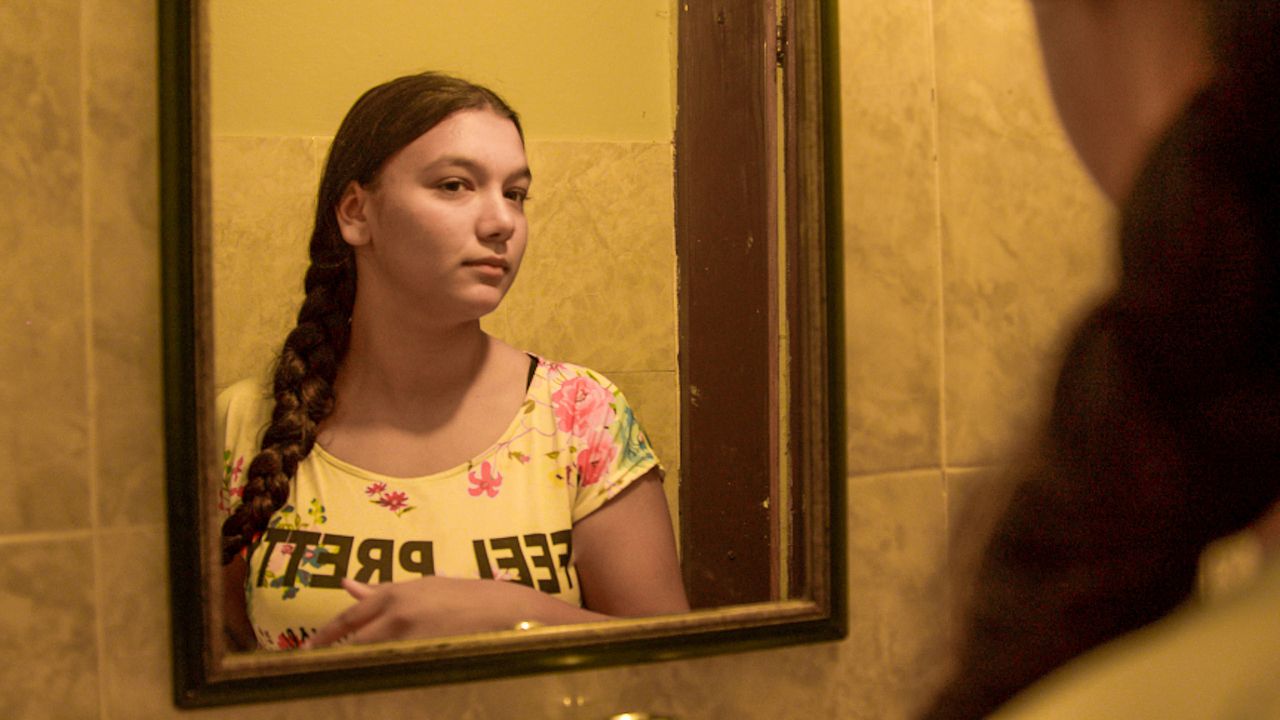 Girls Don't Cry : Bild