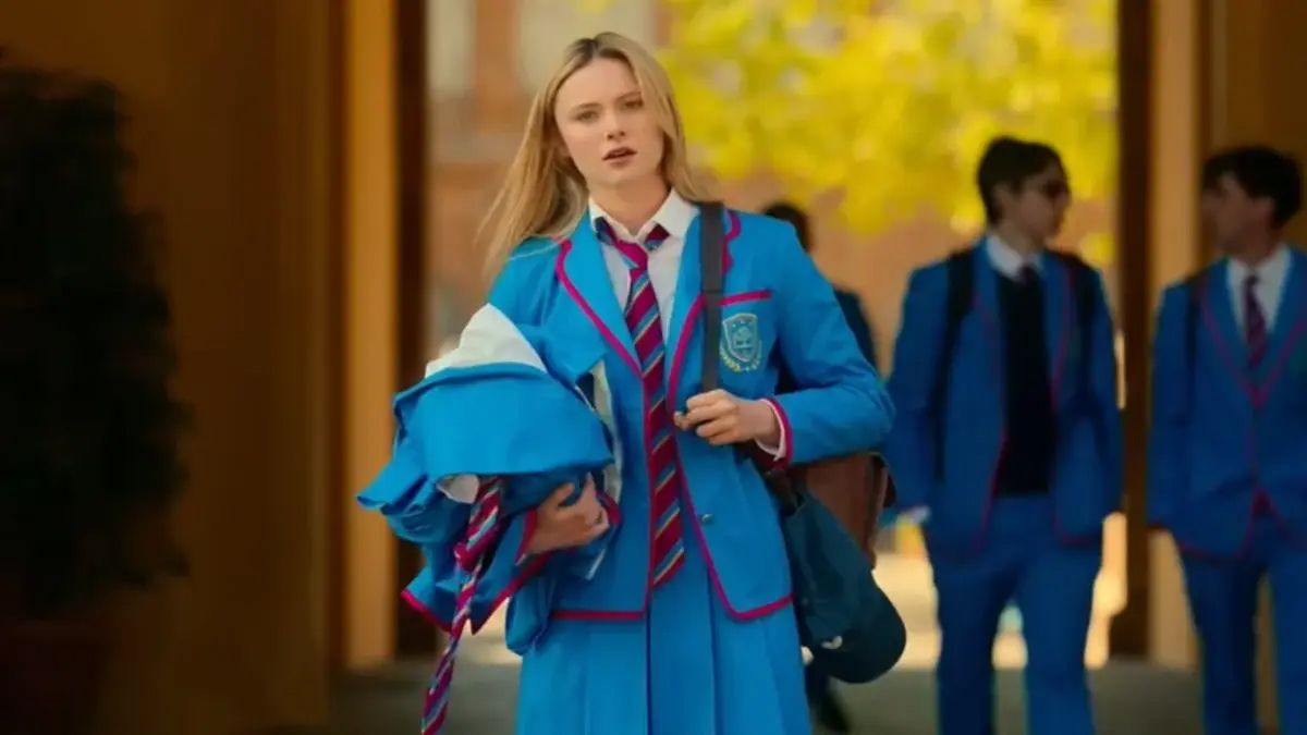 Love Me, Love Me : Bild Mia Jenkins