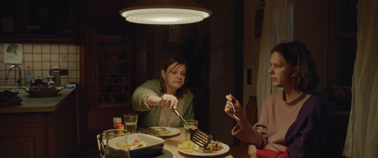 Scham : Bild Heike Hanold-Lynch, Til Schindler