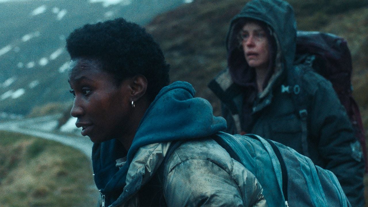 Die andere Seite : Bild Nina Hoss, Precious Mariam Sanusi