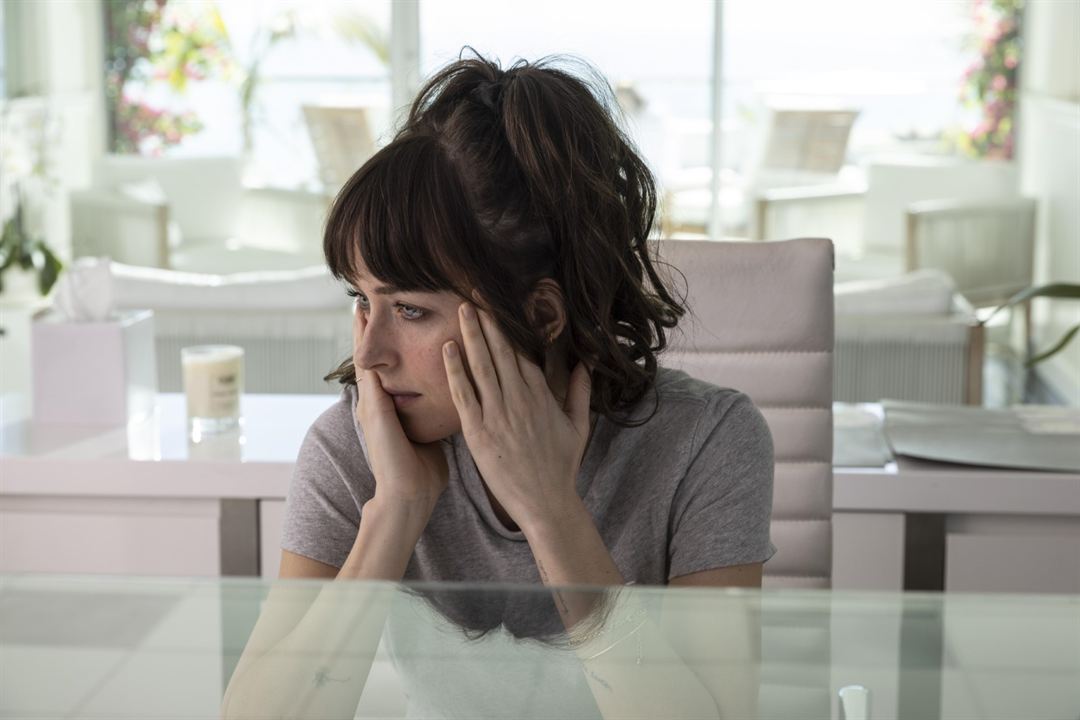 Am I Ok ? : Bild Dakota Johnson