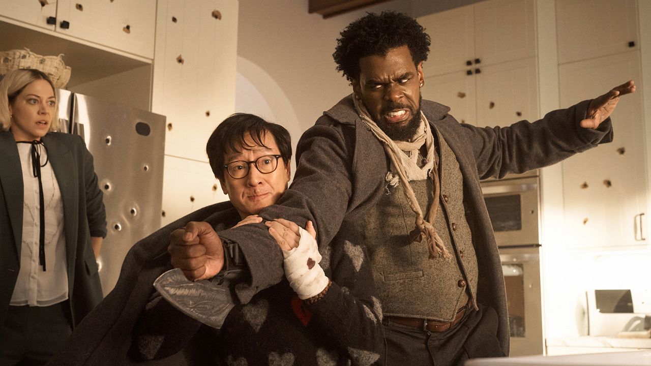 Love Hurts - Liebe tut weh : Bild Mustafa Shakir, Lio Tipton, Ke Huy Quan